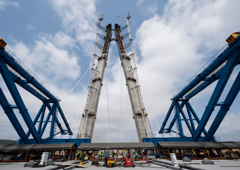 Installing new stay cable technology on Yavuz Sultan Selim bridge