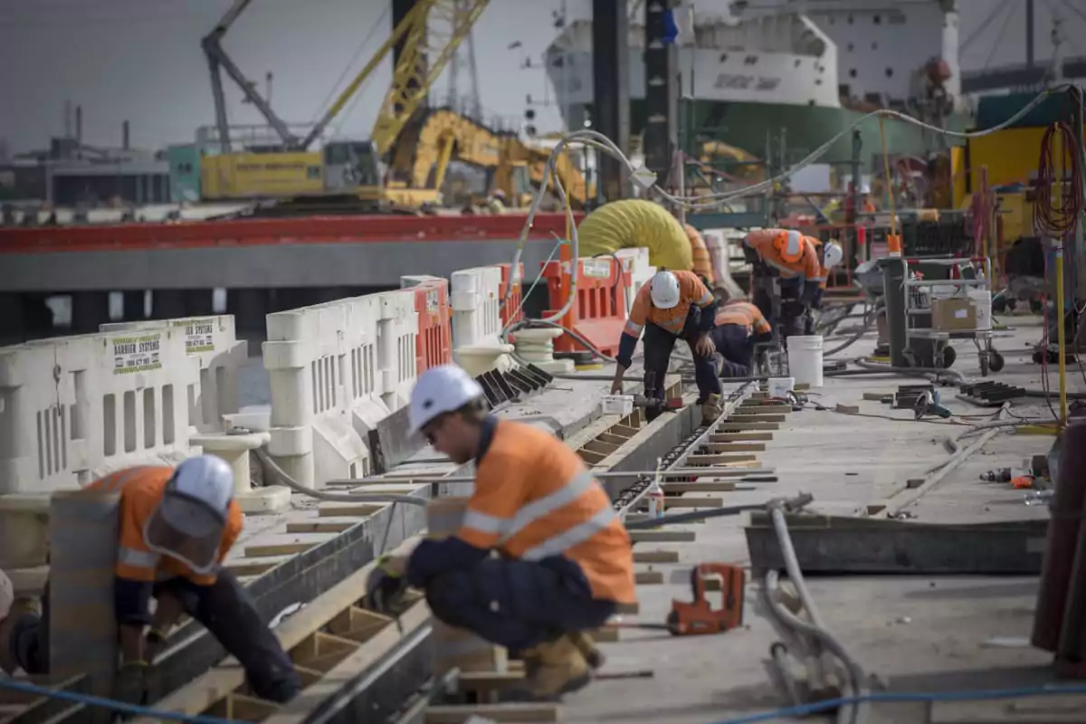 Dock restoration with cathodic protection and containment lining