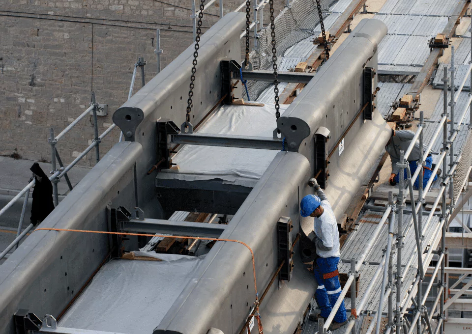 Footbridge phased assembly