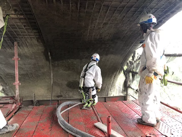 Sahasinaka viaduct - Reinforced shotcrete counter-arches - Masonry structure strengthening