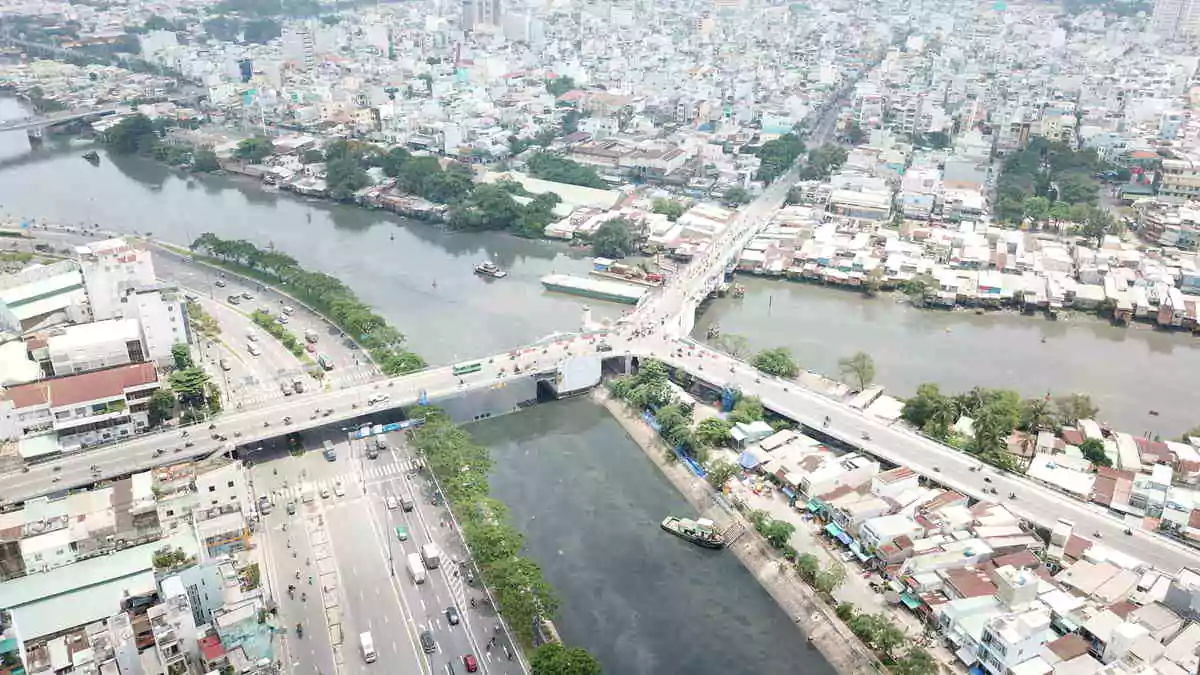 Y bridge in Vietnam - widening works and structural strengthening