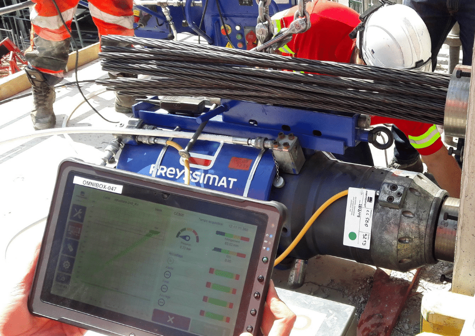 Arsenal Sports Center - Data acquisition and coding control - Connected post-tensioning